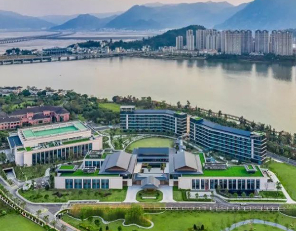 酒店.jpg 酒店.jpg